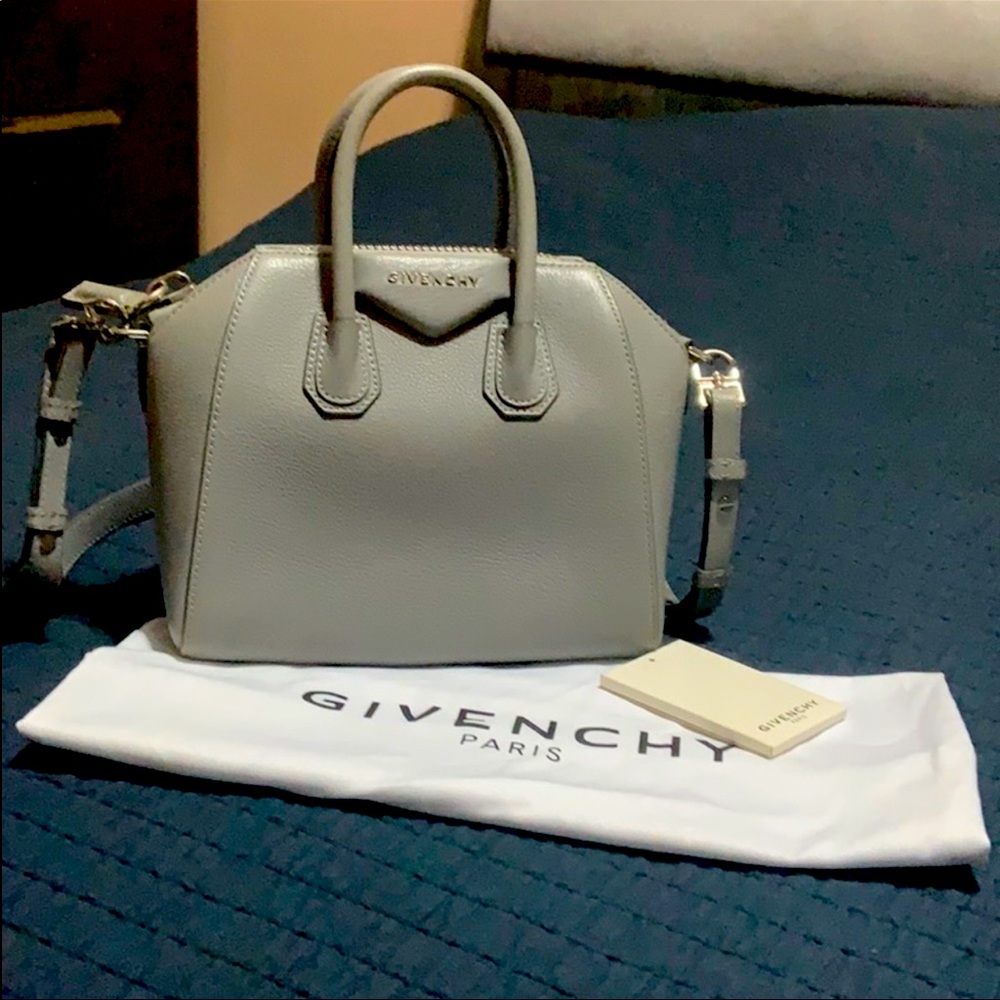 Givenchy Antigonau